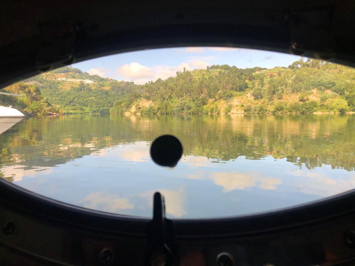 Aquadouro Yacht Radames - Sleep Boat Experience Hotel Castelo de Paiva Exterior photo